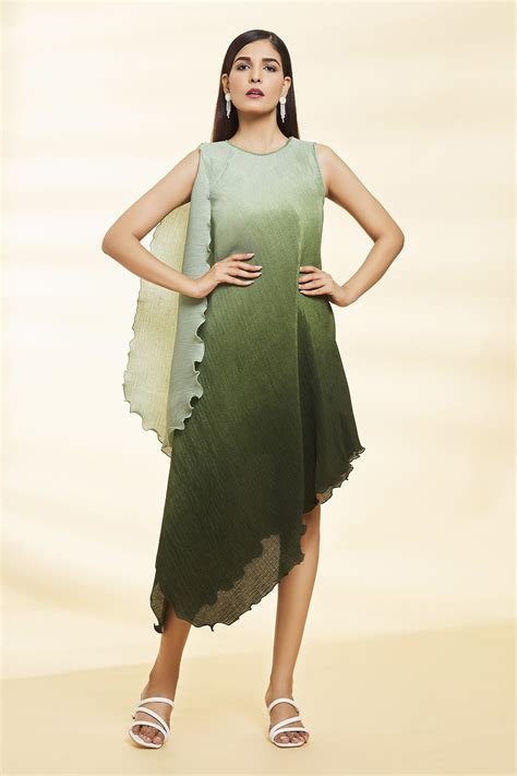 Buy Green Chinon Plain Round Neck Elsa Sleeveless Pleated Dress For