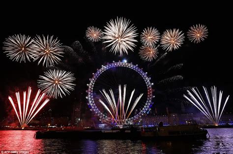 Top 10 New Years Fireworks From Around The World