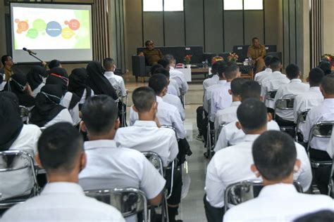 Job Fair Disnakertrans Purwakarta Tawarkan Lowongan Kerja Ke Luar