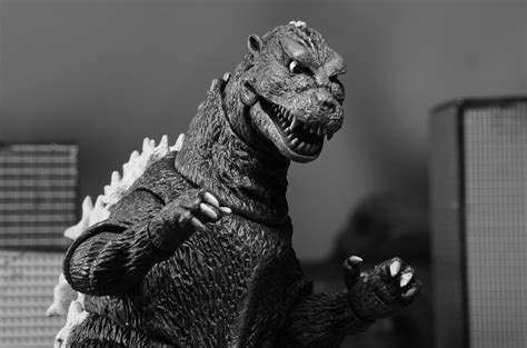 NECA Godzilla 1954 Shipping To Retailers - Now On Ebay - The Toyark - News