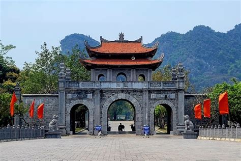 7 Things To Do In The Hoa Lu Ancient Capital - Vietnam Is Awesome