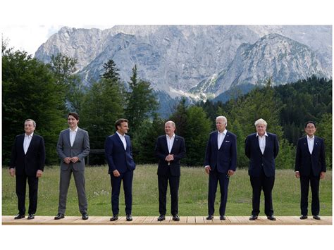 World Leaders Criticised For Sloppy Appearance As They Forgo Neckties