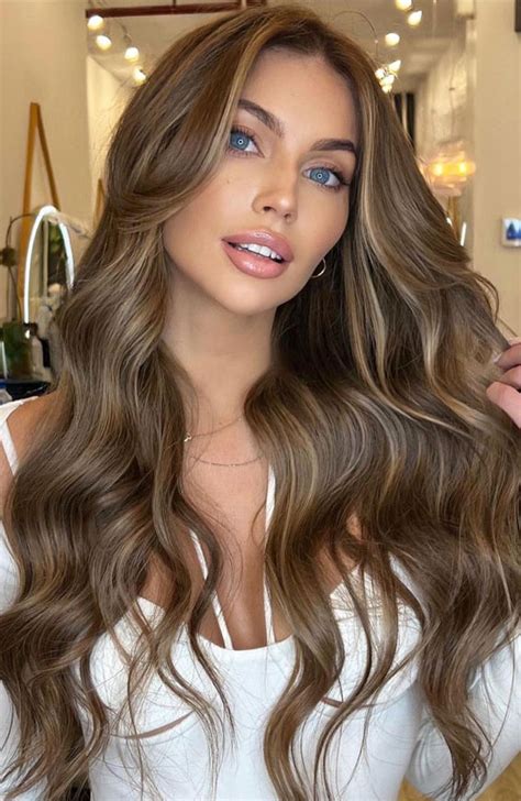 38 Best Hair Colour Trends 2022 Thatll Be Big Brunette Long Waves