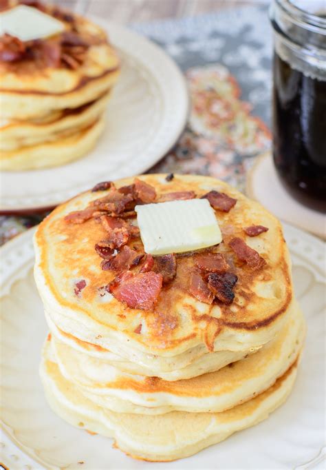 Maple Bacon Pancakes Light And Fluffy Pancakes With Pure Maple Syrup And Crispy Bacon This