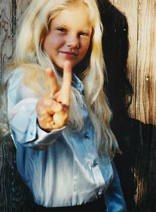 23 Sweet Rare Taylor Swift Childhood Photos - NSF News and Magazine