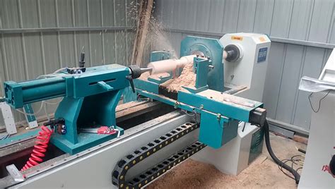 Single Spindle Cnc Wood Turning Lathe Machine With Double Turning Blade