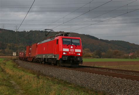 Mit Containerzug In Fahrtrichtung S Den Bahnbilder De