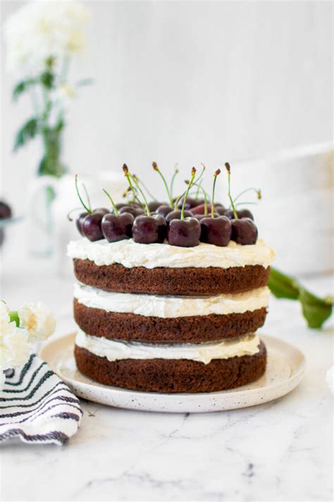 How To Make A Naked Cake Easy Baking Recipe