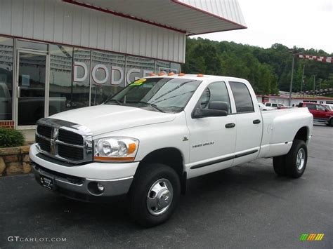 2006 Bright White Dodge Ram 3500 SLT Quad Cab 4x4 Dually 17269050