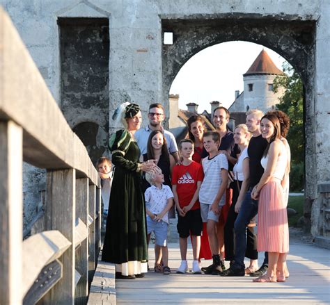 Öffentliche Familienführung Abenteuer Burg Stadt Burghausen