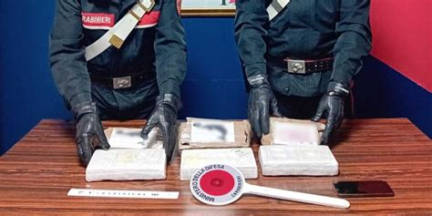 Messina con la droga nella ruota di scorta è calabrese la 41enne