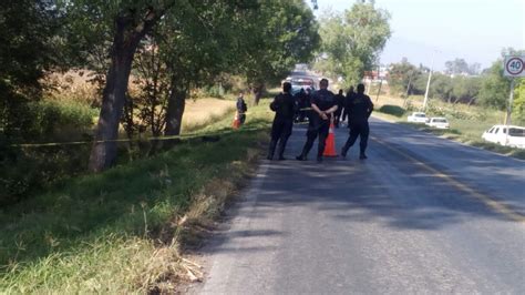 Hallan cadáver de hombre en camino a Uruétaro