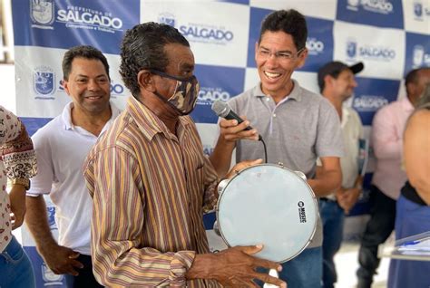 Prefeitura de Salgado inaugura pavimentação asfáltica no povoado Água