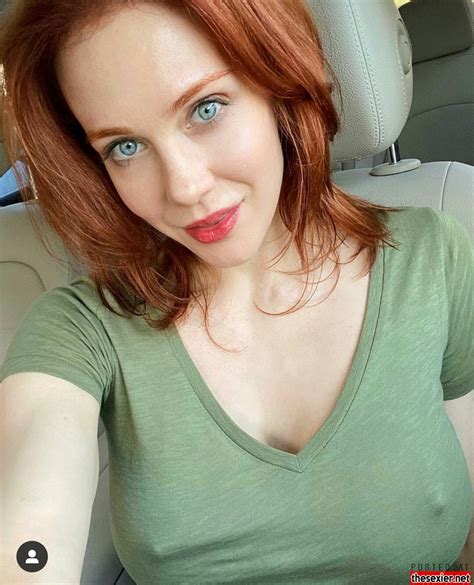 Gorgeous Redhead Babe Tight T Shirt Without Bra Hard Nips Hipw