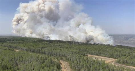 Ordenan Evacuaciones Por Incendios En El Oeste De Canadá