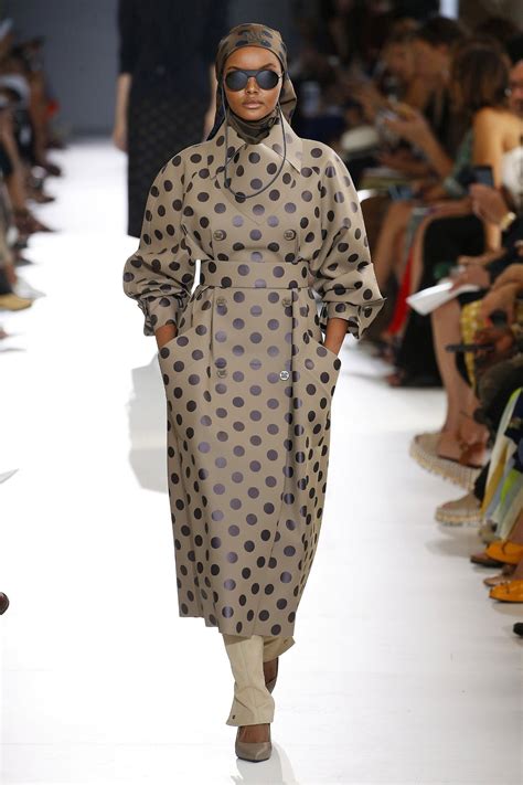 Max Mara Ready To Wear Fashion Show Collection Spring Summer 2019