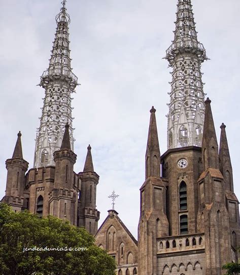 Detail Gambar Gereja Katedral Koleksi Nomer 21