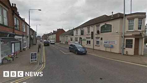 Sutton In Ashfield Man In Hospital After Groups Fight At Restaurant