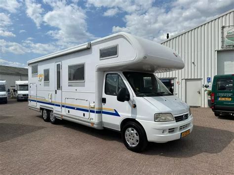 Bürstner Active 747 bij Nova Campers B V te Emmer Compascuum op