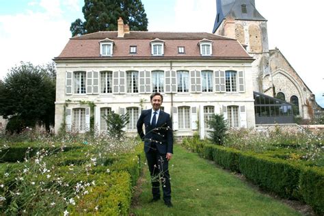 Stéphane Bern tout ce que lon sait sur sa maison à Thiron Gardais