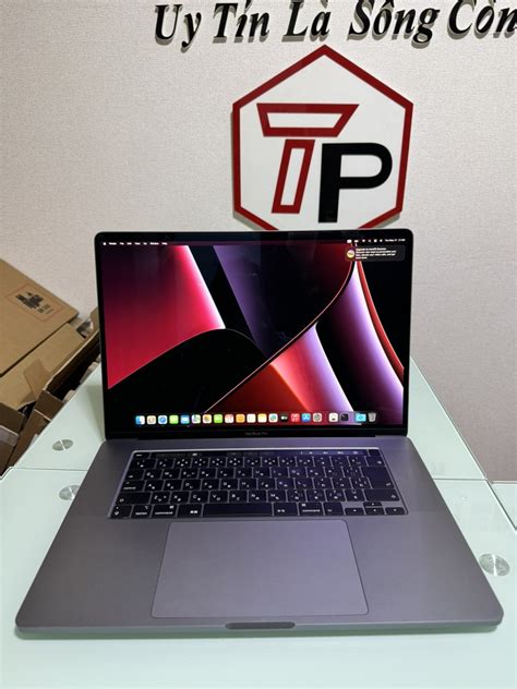 Macbook Pro 2019 Grey Core I7 RAM 16GB SSD 512GB AMD Radeon Pro