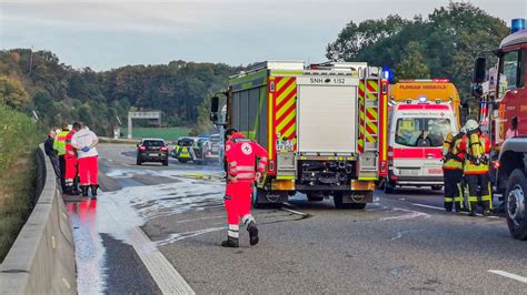 A Sinsheim T Dlicher Lkw Unfall Am Stauende Gefahr Durch