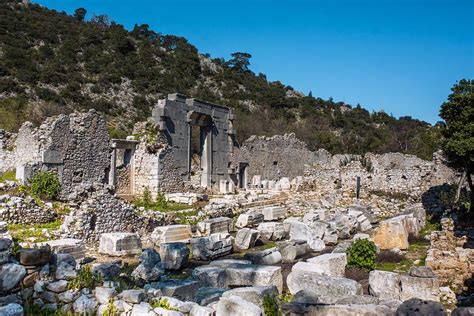 Olympos Antik Kent Rehberi Kadir S Tree Houses