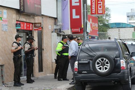 Incidentes en los exteriores de hospital Pablo Arturo Suárez en Quito