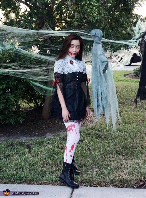 Gothic Girl Costume | Mind Blowing DIY Costumes