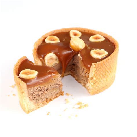 Mini Tarta Cu Crema De Ciocolata Cu Lapte Alune De Padure Si Caramel