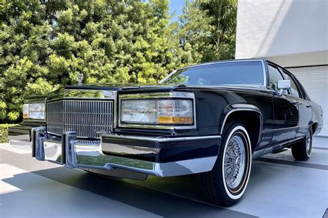 Cadillac Brougham Market - CLASSIC.COM