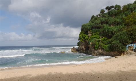 Pantai Kerikil Kodok Gunung Kidul Daya Tarik Kegiatan Piknik Lokasi