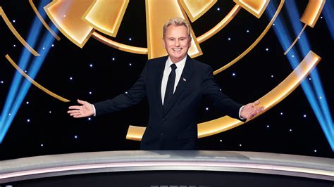 Here's how Pat Sajak signed off his final 'Wheel of Fortune' episode ...