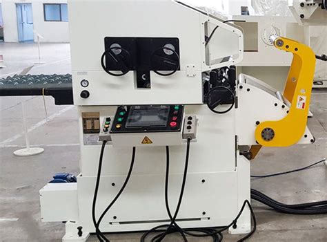 Compact Coil Feeding Line Press Feed Line Sunrui Decoiler