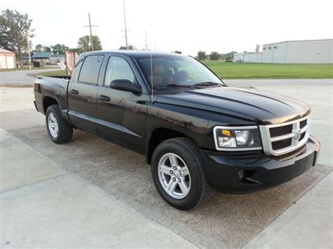 Sell Used 2008 Dodge Dakota Sxt Crew Cab Pickup 4 Door 37l In Mount