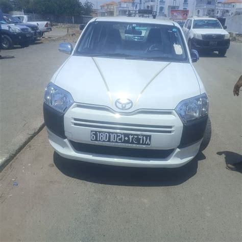 Voiture Toyota Probox 2016 automatique en excellent état à Djibouti