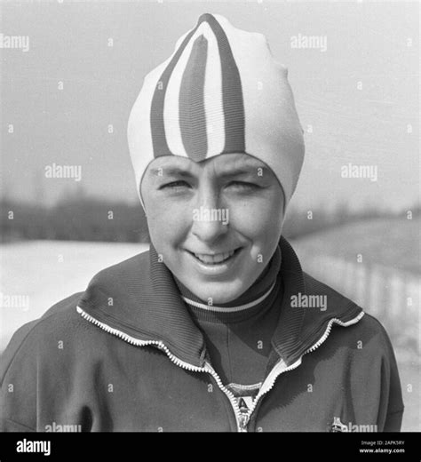 8 Hot Sexy Dianne Holum Bikini Pics