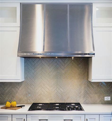 Non Directional Stainless Steel Hood With Mirror Polished Banding By