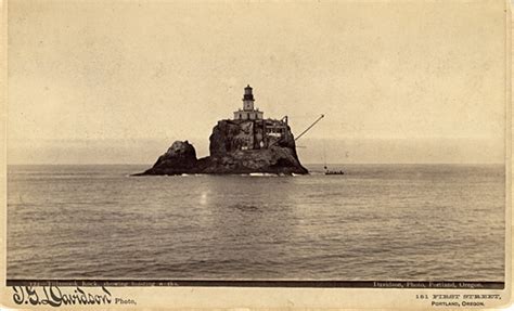 Tillamook Rock Lighthouse