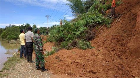 Longsor Tutupi Badan Jalan Kabupaten Di Aceh Barat Akses Ke Empat Desa