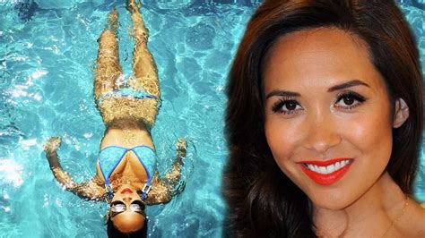 Myleene Klass Flaunts Her Amazing Bikini Body As She Relaxes In The Pool At Her Florida Hotel