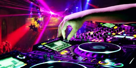 The Best DJ Equipment for Music, Weddings, and Parties