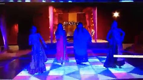 Mehndi Night Dance By Beautiful Girls Ghagra Voogler Video Dailymotion