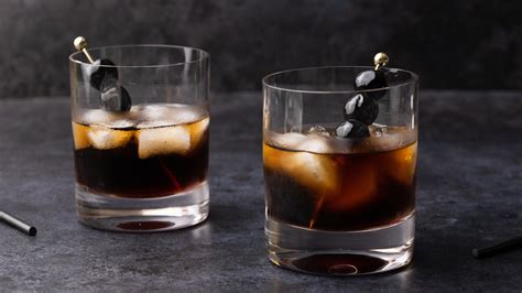 Classic Black Russian Cocktail Recipe