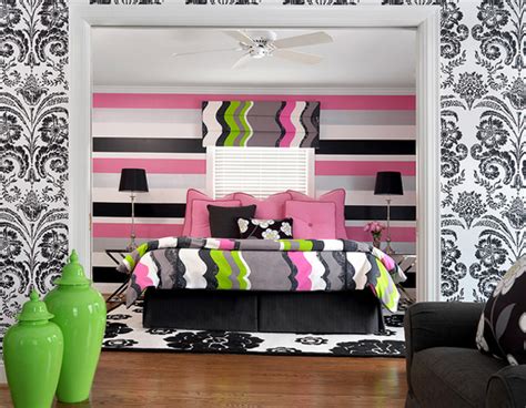 20 Gorgeous Pink and Black Accented Bedrooms | Home Design Lover