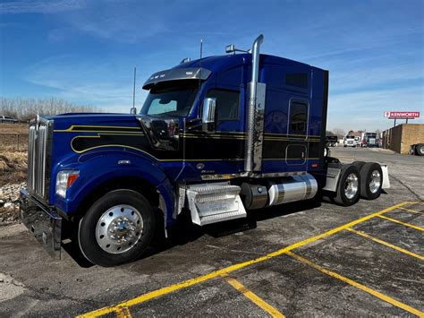 Kenworth W 990