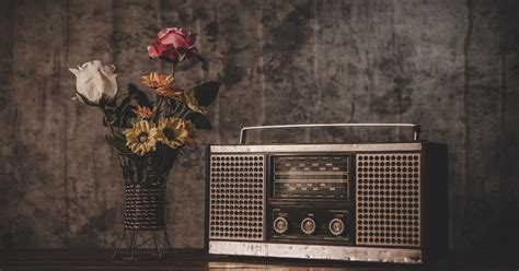 sejarah hari radio nasional  punya peran penting   kemerdekaan