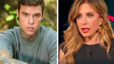 Belve Fedez Salta Non C Entra La Salute Ma Il Pugno Di Ferro Rai