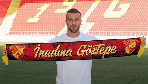 burekovic istrcali smo iz naseg kampa koji se toliko tresao da smo