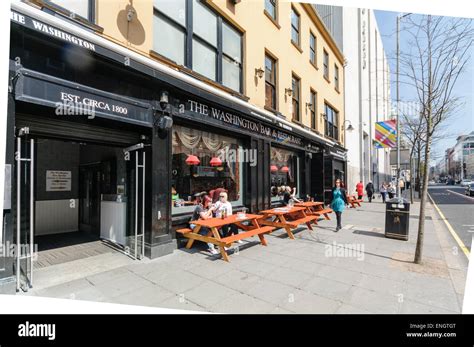 The Washington Bar, Howard Street, Belfast Stock Photo - Alamy